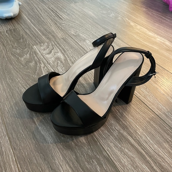 Black Platform Heels - Picture 1 of 1